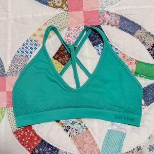 dfyne Ignite cross back sports bra